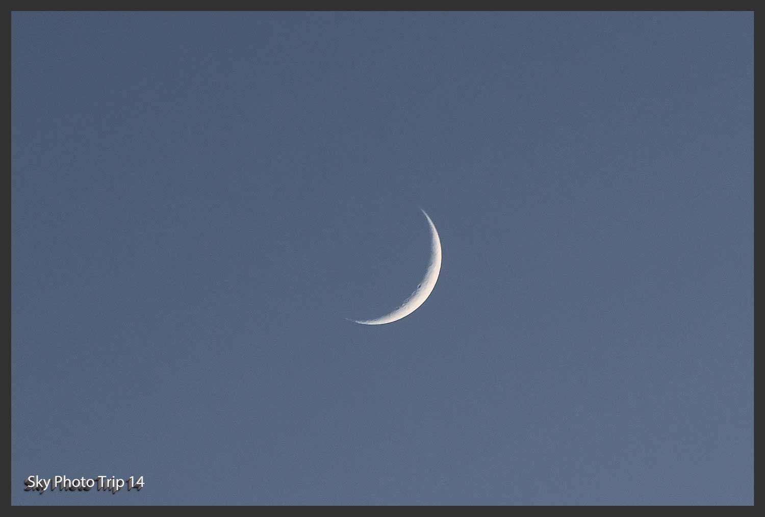 2018-09-12-Bhimani-Crescent-Moon_6794