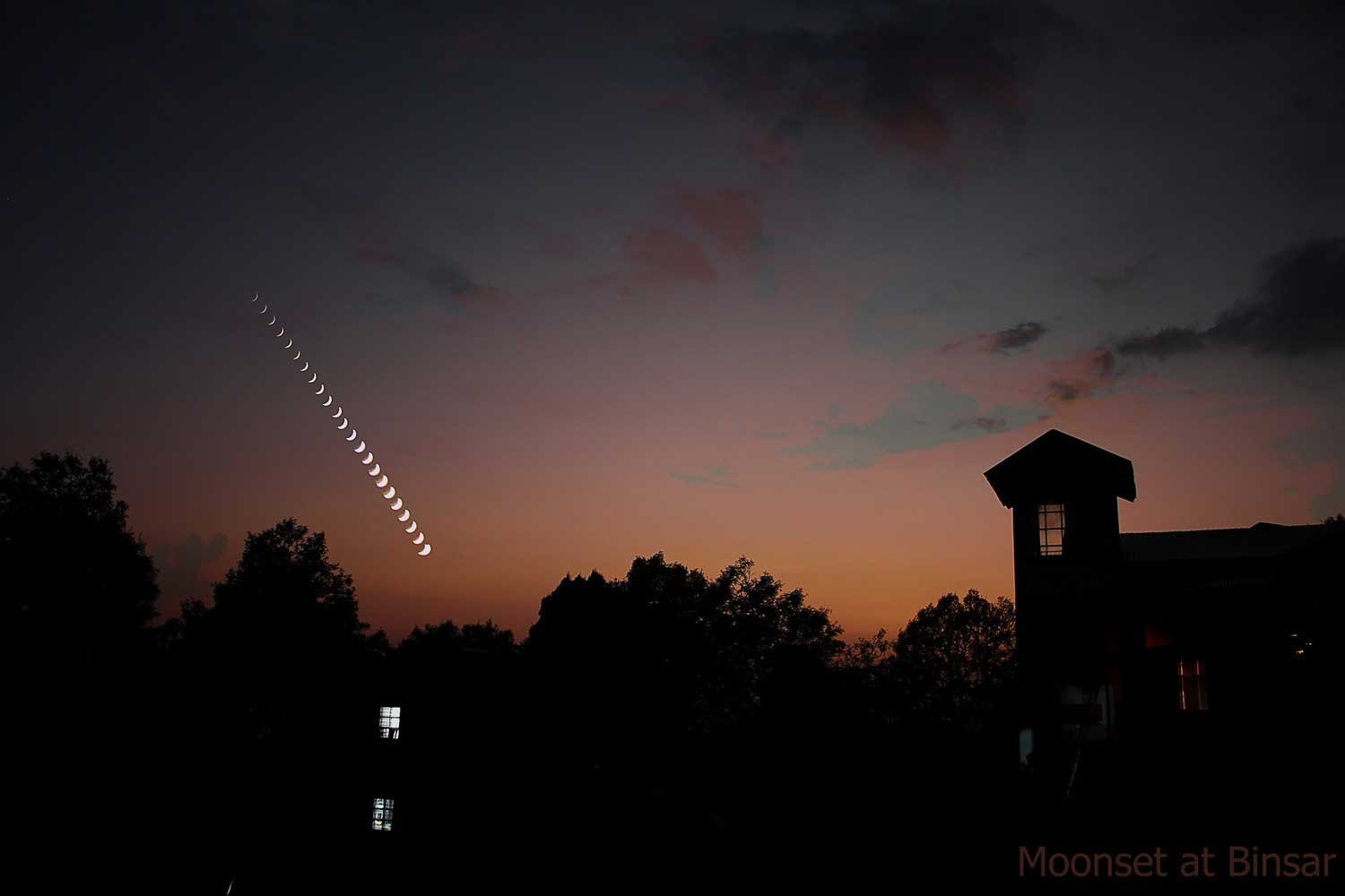 Moonset-at-Binsar_resize